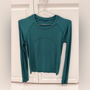 lululemon athletica Long Sleeve Crew Top in Teal Green